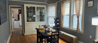 2-bedroom king bed, condo with AC-heat in downtown walkable Milwaukee