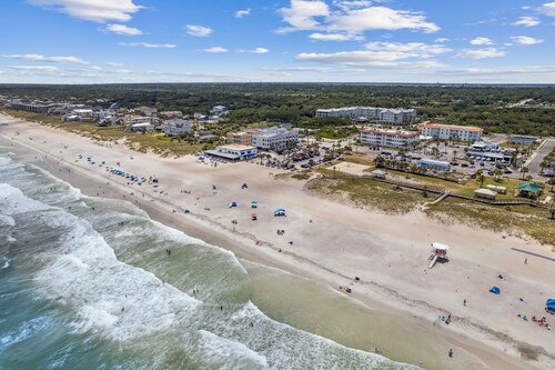 Amelia Island Beach Bungalow 3 Bedroom - Downstairs