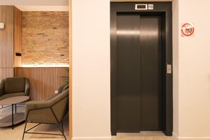 Interior - Guest Ready - Fira Barcelona Modern Studio (L'Hospitalet de Llobregat)