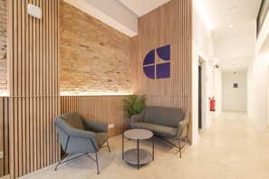 Interior - Guest Ready - Fira Barcelona Modern Studio (L'Hospitalet de Llobregat)