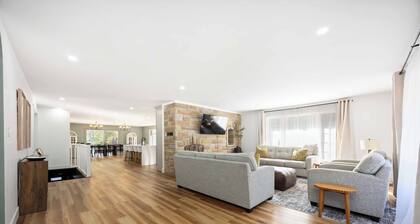 South Pines Estates – Sleeps 14 • Indoor Pool • Games Room • 26-Acre Retreat