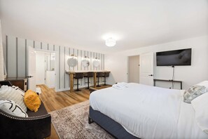 Strygejern/strygebræt, Wi-Fi, sengetøj