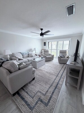 تلفزيون ذكي