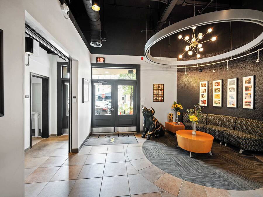 Apartment, Multiple Beds, Kitchen, City View (The 333 Suites 201) | Lobby