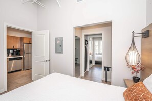 อพาร์ทเมนท์, หลายเตียง, ห้องครัว, วิวเมือง (The 333 Suites 201) | 2 ห้องนอน, ห้องพักตกแต่งอย่างมีเอกลักษณ์, ตกแต่งพิเศษโดยเฉพาะ