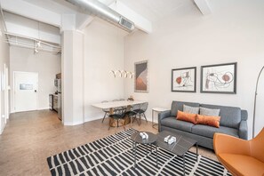 Apartment, Multiple Beds, Kitchen, City View (The 333 Suites 201) | Living area