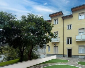 Exterior - Cozy Two Bedroom Apartment | Ideal Base for Exploring Milan and Brianza (Cinisello Balsamo)