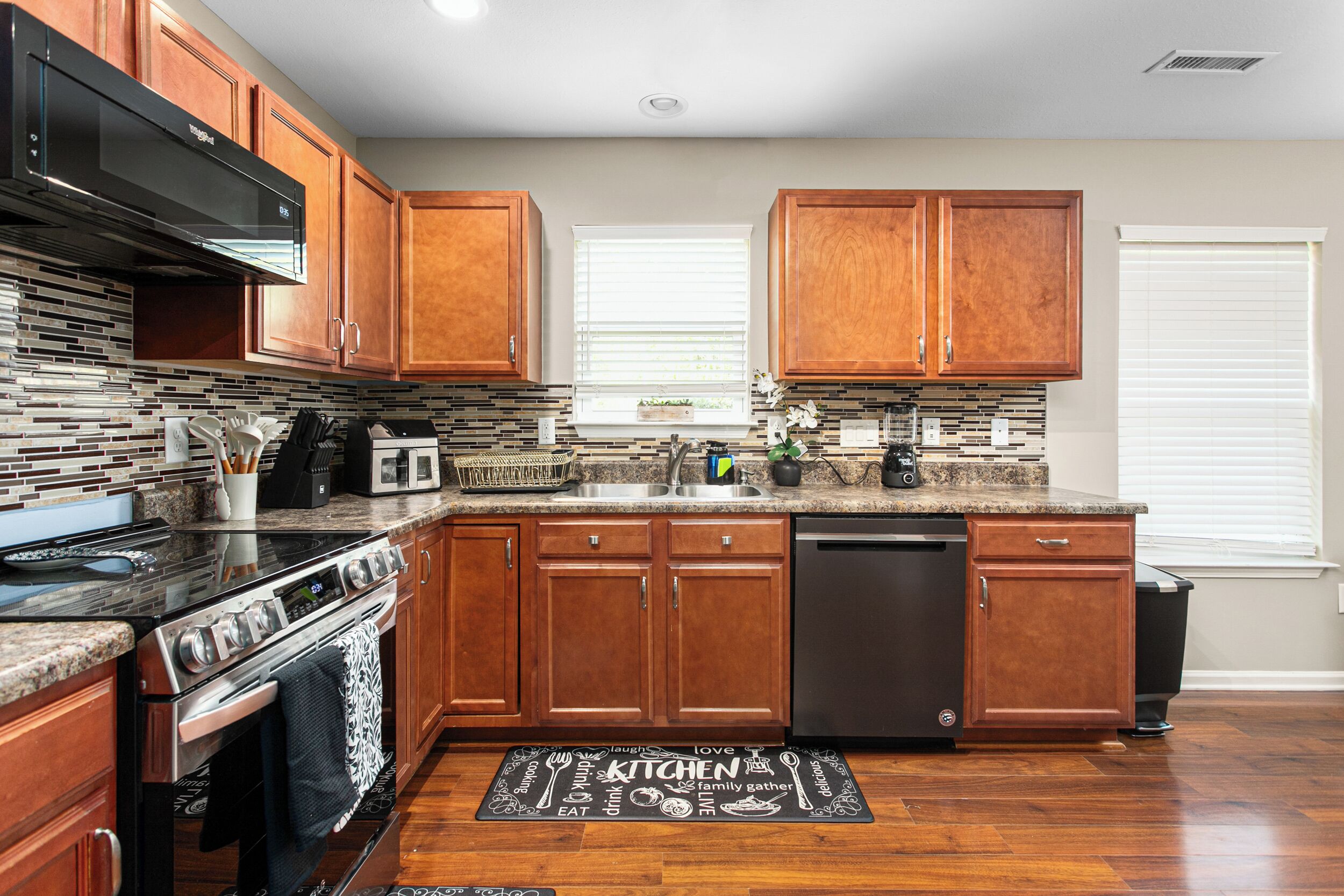 微波炉、烤箱、炉灶、洗碗机