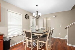 Dining - 324 Beautiful Residence in Mebane NC. (Mebane)