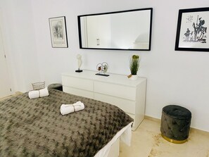 1 bedroom, iron/ironing board, WiFi, bed sheets