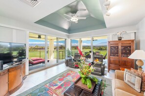 Smart TV - Tropical Elegance 2BR Condo; Beach/Golf/Shopping (Waikoloa Village)