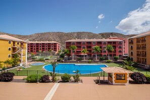 Pool - Ocean Eyes! with Terrace and Communal Pool (Palm-Mar)