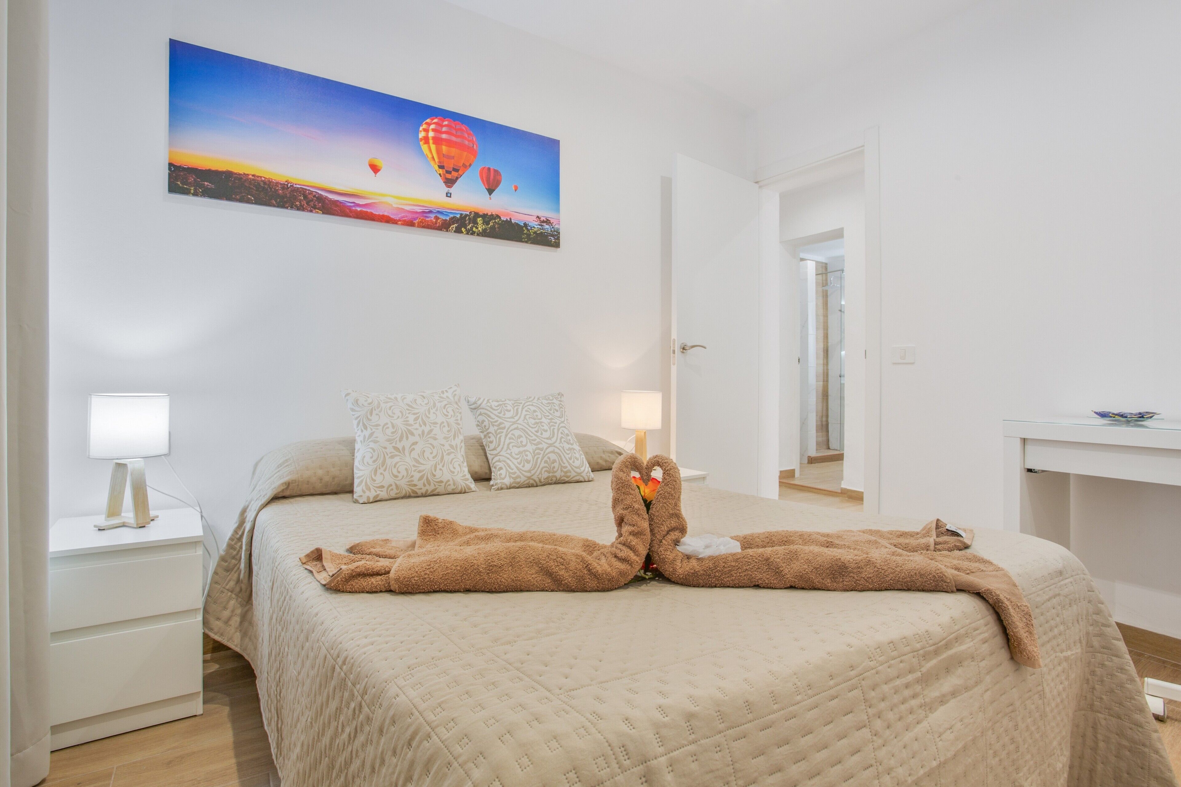 Iron/ironing board, WiFi, bed sheets