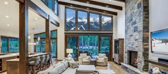 ✨ Soltierra • 🏔️ Breck Peak 8 • 🎿 Ski-In • 💦 10-Person Spa • 🛏️ 13 Beds