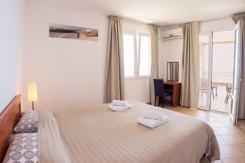 Classic Studio, Balcony, Sea View | Desk, laptop workspace, free WiFi