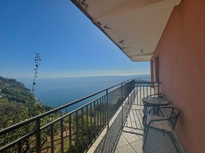 Estudio Confort, balcón, vistas al mar | Vistas desde la habitación