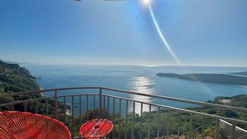 Apartemen Standar, balkon, pemandangan laut | Pemandangan dari kamar