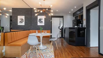 Presidential Apartment | Dining