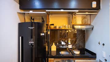 Microwave, stovetop