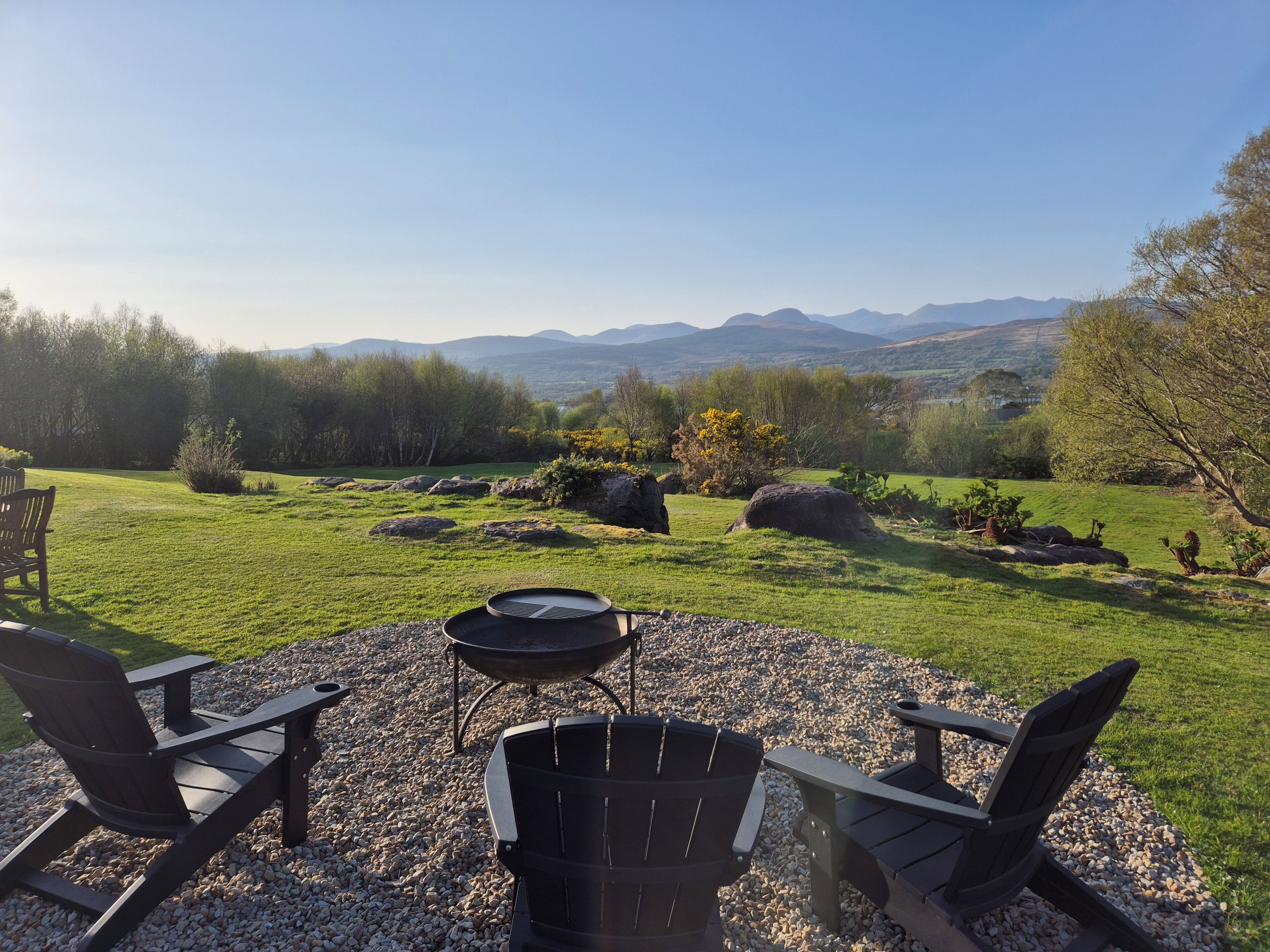 Classic Studio, Multiple Beds, Patio, Mountain View | Terrace/patio