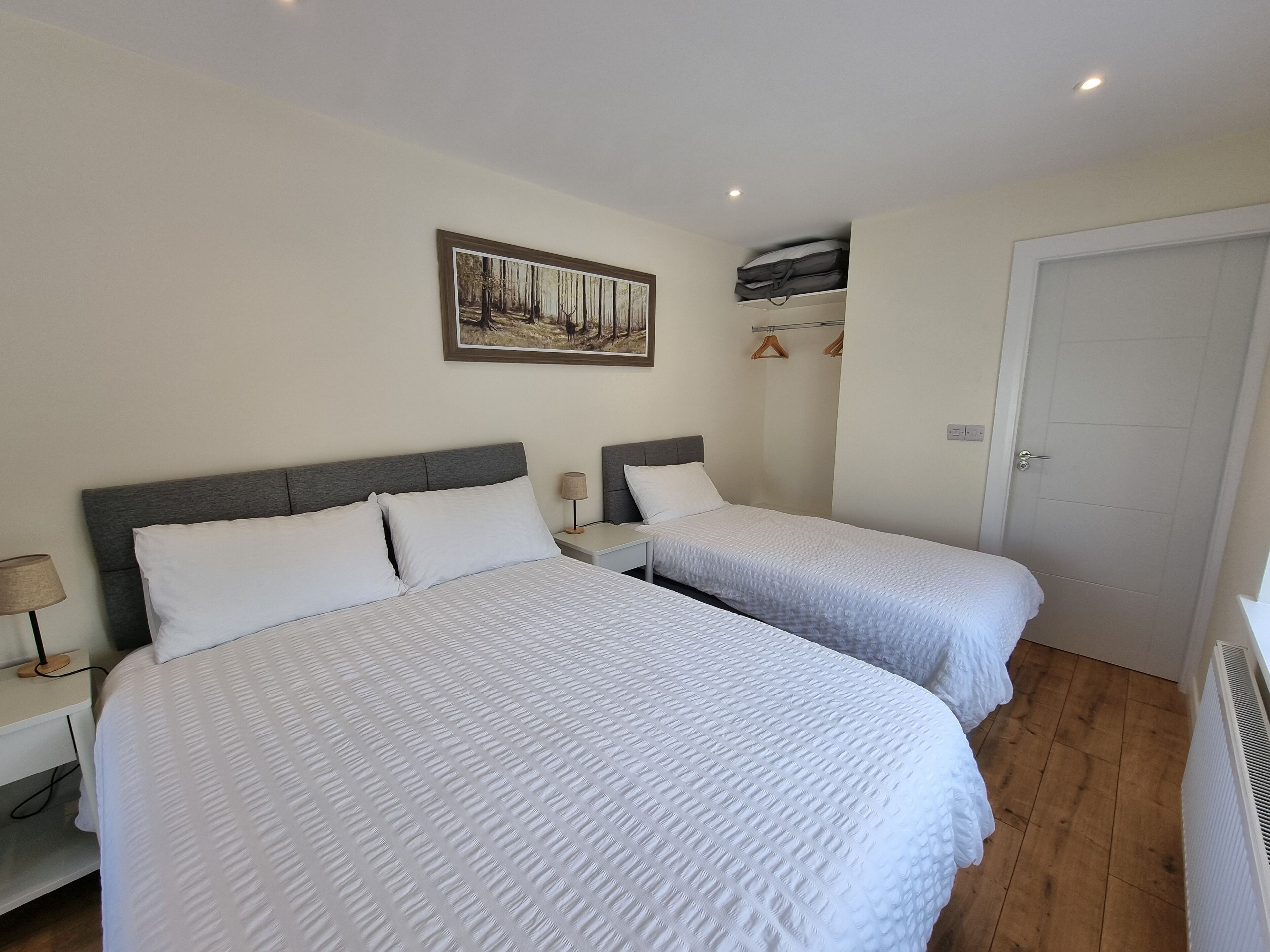 Estúdio clássico, várias camas, varanda, vista para a montanha | Cortinas blackout, ferros/tábuas de passar roupa, Wi-Fi de cortesia