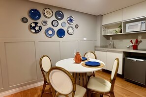 Basic Apartment | Dining - Imperial  (João Pessoa)