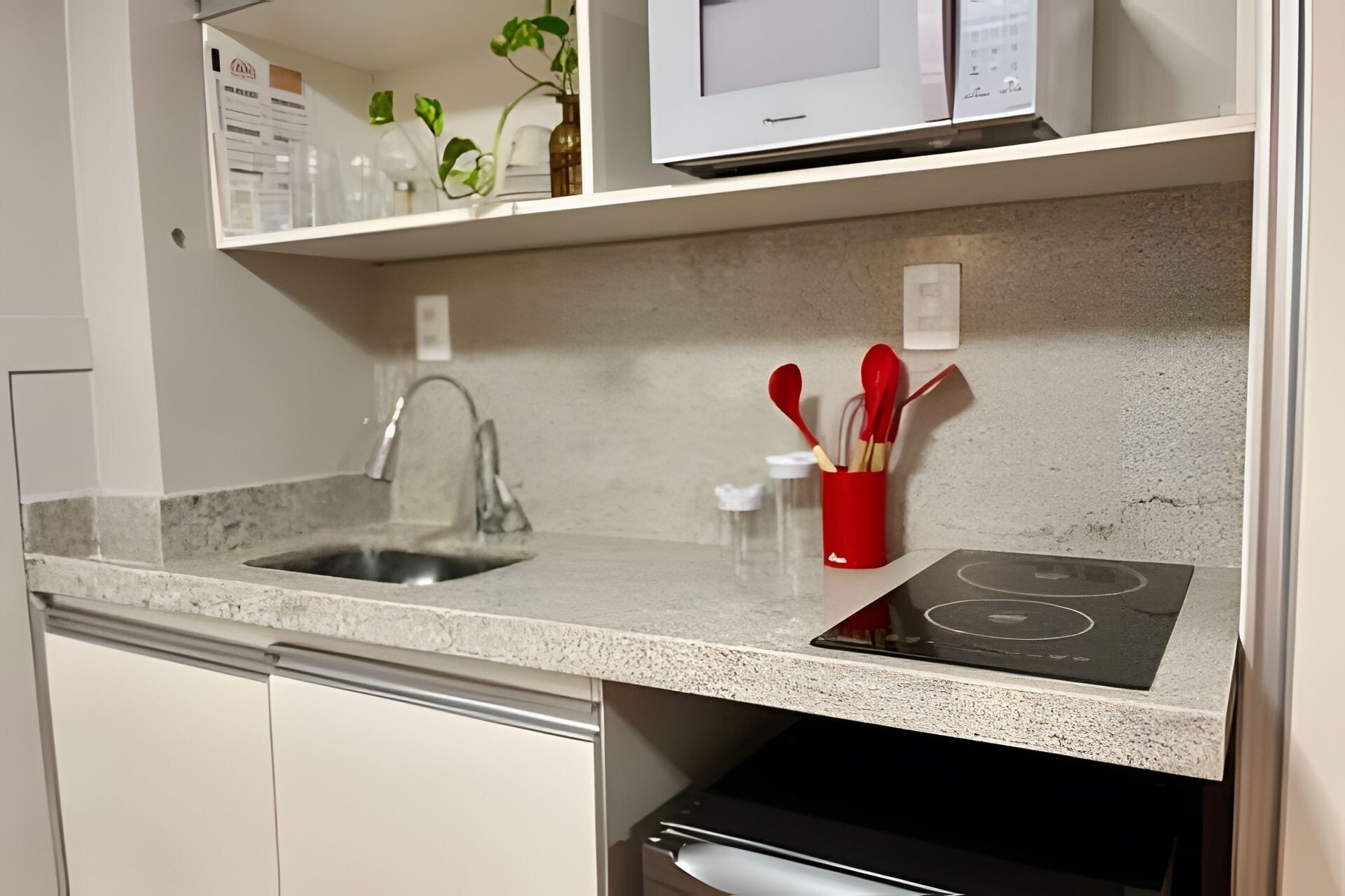 Basic Apartment | Private kitchen