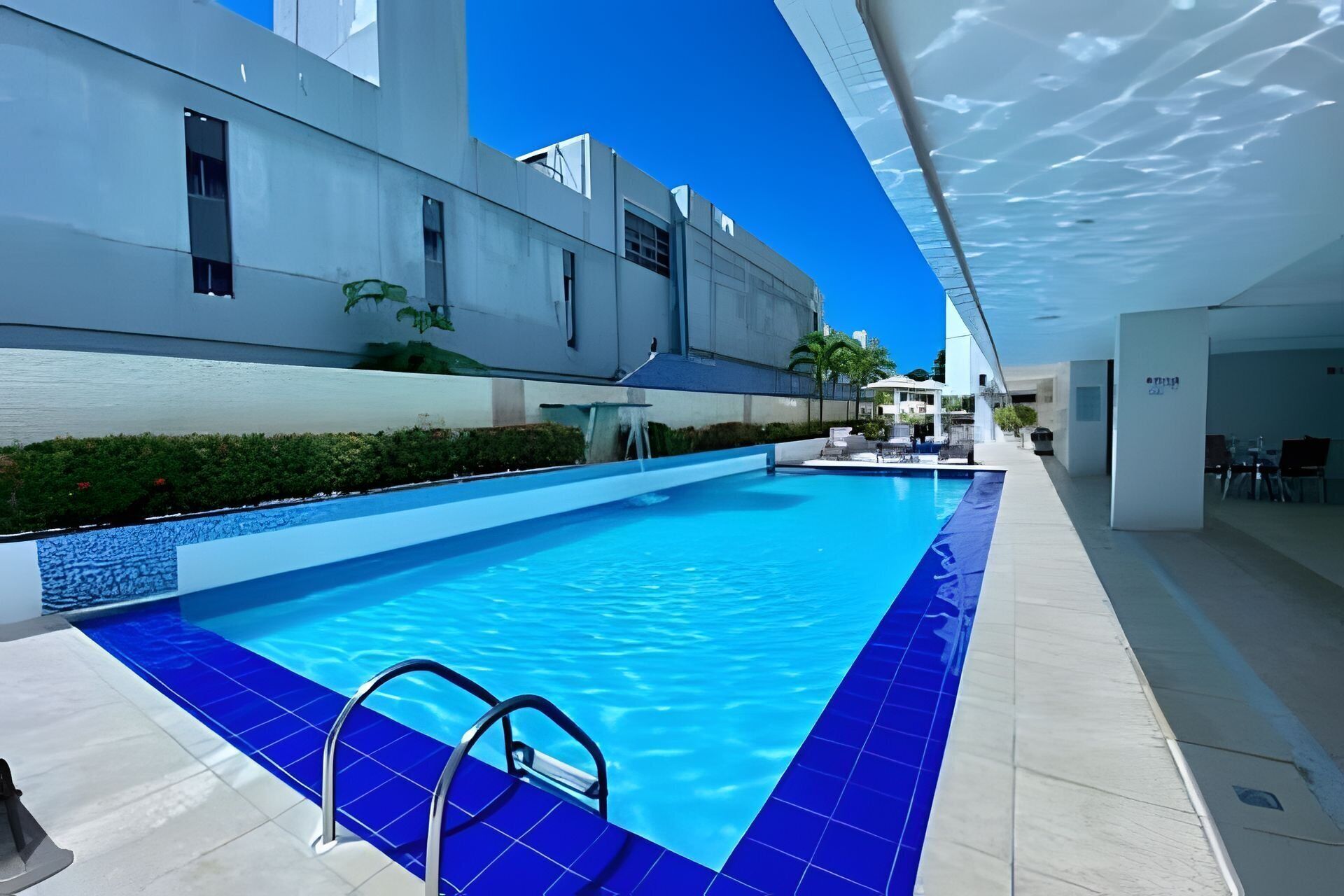 Apartamento básico | Piscina | Piscina externa