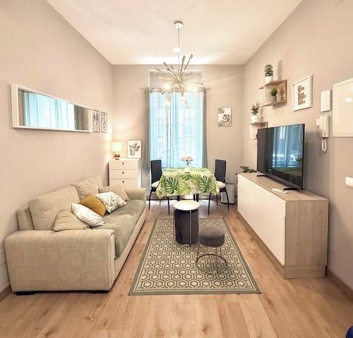 Urban design apartment in Tetuán, close to the Bernabeu stadium and the subway!
