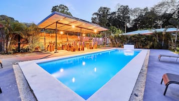 2 outdoor pools, open 9:00 AM to 9:00 PM, pool loungers