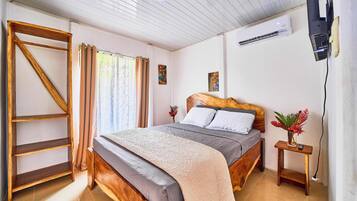 Superior Villa, Patio, Garden View | In-room safe, free WiFi