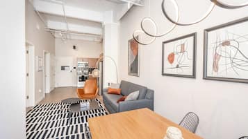 LÀgenhet - flera sÀngar - kök - utsikt mot staden (The 333 Suites 202) | Interiör