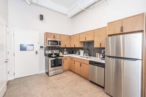 Apartment, Multiple Beds, Kitchen, City View (The 333 Suites 202) | Private kitchen