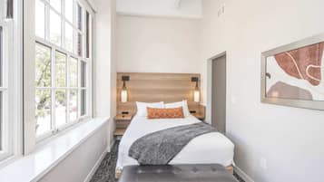 Apartment, Multiple Beds, Kitchen, City View (The 333 Suites 202) | 2 bedrooms, individually decorated, individually furnished