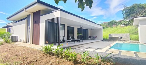 Family house in Marbella with swimming pool, near the beach