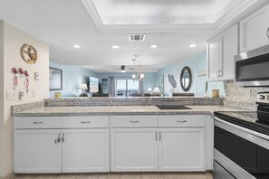 Fridge, microwave, oven, stovetop - 🏖️Short Walk to Beach | Gorgeous Views | Ocean Terrace Club 604🏖️ (Daytona Beach Shores)