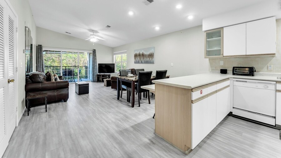 Peaceful 2BR Condo by Golf Course & Pools