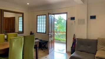 Smart-TV, Tischtennisplatte