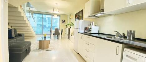 Comfort Apartment | Private kitchen | Fridge, microwave, oven, stovetop