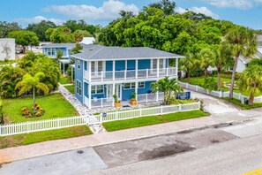 Exterior - Walk Downtown | Private Patio | Pool | Pets | Sunny (Dunedin)
