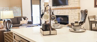 Peaceful  Mountain Cabin-Newly updated- Family Friendly- Near Ski Resort