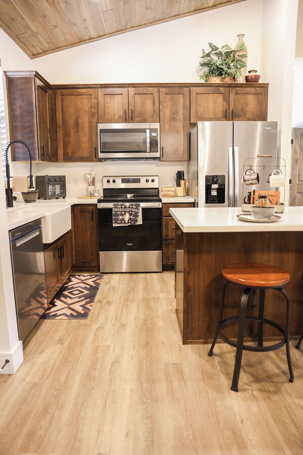 Microwave, oven, stovetop, dishwasher