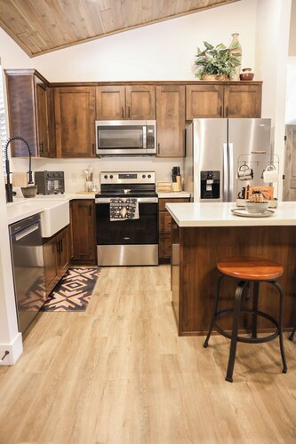 Peaceful  Mountain Villa-Newly updated- Family Friendly- Prime Resort Location