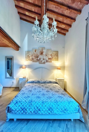 2 bedrooms, iron/ironing board, WiFi, bed sheets - Farmhouse in Chianti: Apartment 4 places, Swimming Pool and Wi-Fi Free (Florence)