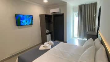 Comfort dubbelrum - balkong - utsikt mot staden | Terrass/Patio