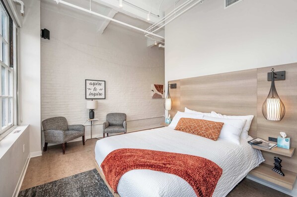 Studio, 1 grand lit, cuisine, vue ville (The 333 Suites 204)