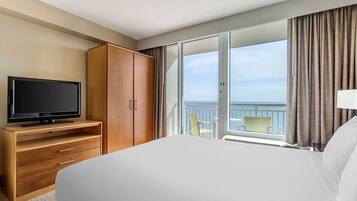 Iron/ironing board, Internet, bed sheets