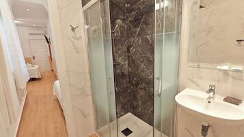 Habitación triple | Baño