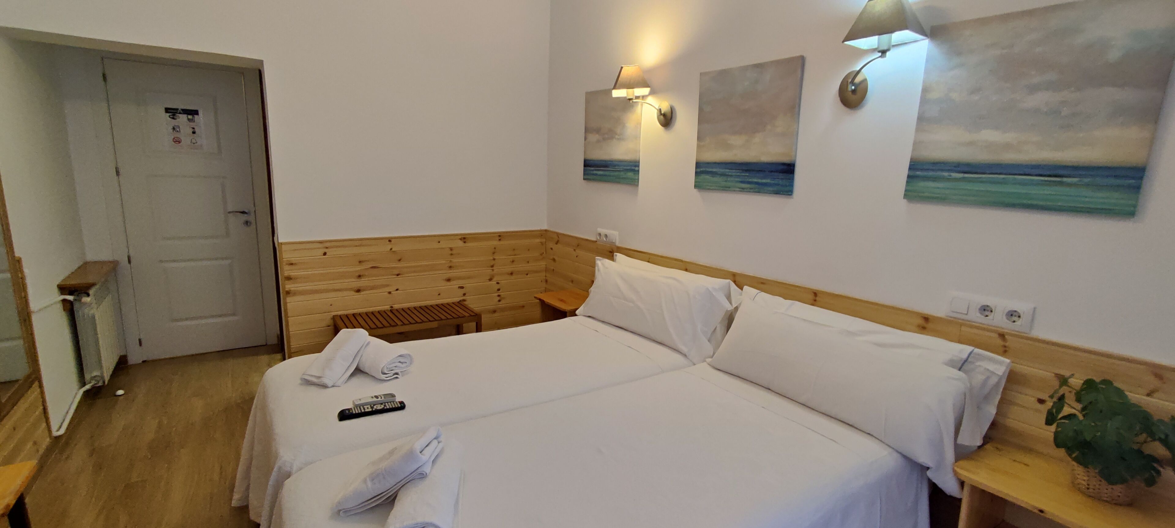 Twin Room | In-room safe, free WiFi