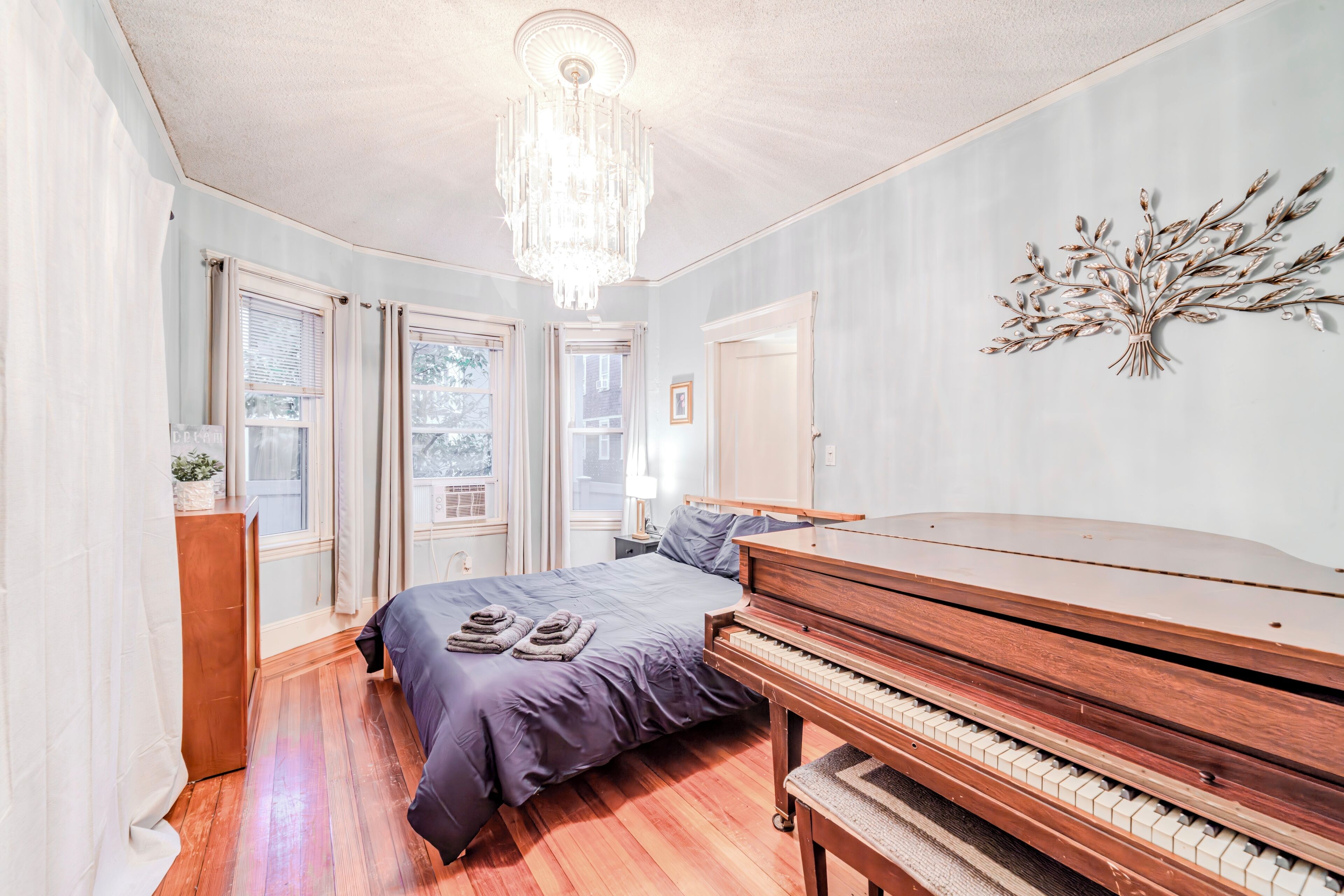 3 habitaciones, wifi gratis y ropa de cama 